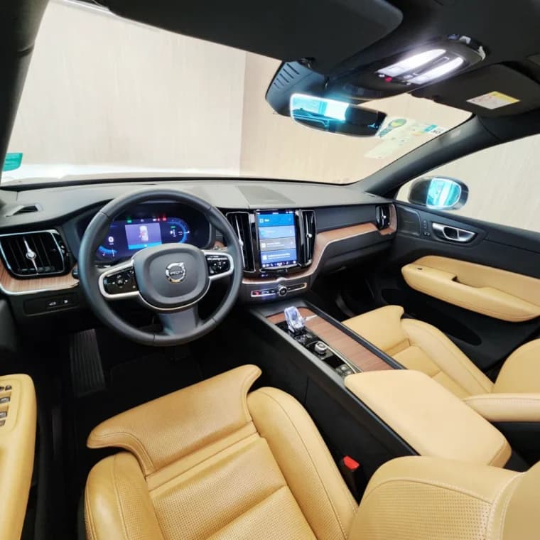 Volvo XC60 2.0 T8 RECHARGE ULTIMATE AWD GEARTRONIC 2024 Híbrido - Picture 7