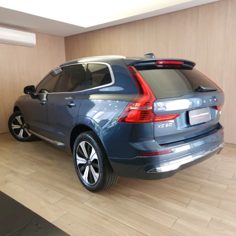 Volvo XC60 2.0 T8 RECHARGE PLUS AWD GEARTRONIC 2024 Híbrido - Picture 13