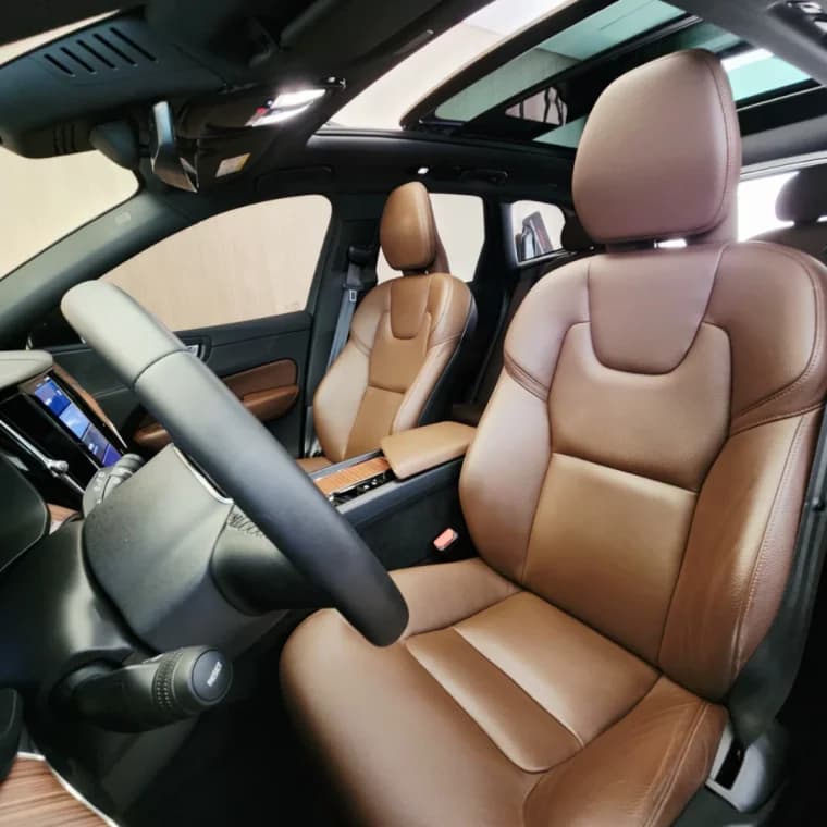 Volvo XC60 2.0 T8 RECHARGE PLUS AWD GEARTRONIC 2024 Híbrido - Picture 5