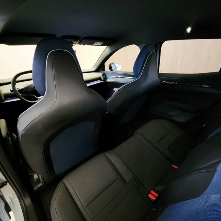 Volvo EX30 69 KW ELÉTRICO PLUS 2024 Elétrico - Picture 8