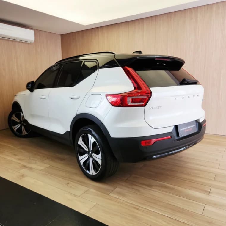 Volvo XC40 P6 RECHARGE ELECTRIC PLUS 2023 Elétrico - Picture 10