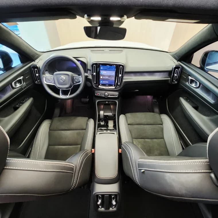 Volvo XC40 P6 RECHARGE ELECTRIC PLUS 2023 Elétrico - Picture 6