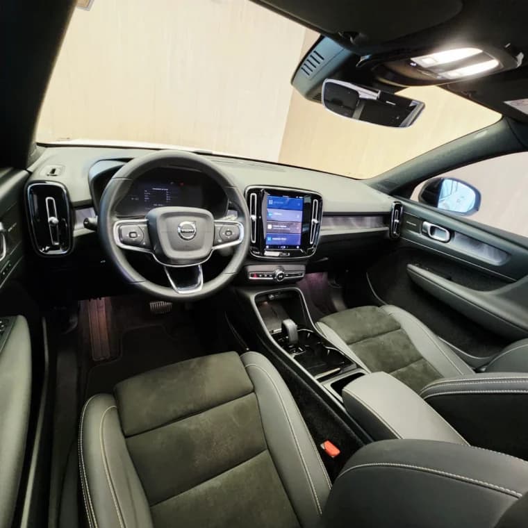 Volvo XC40 P6 RECHARGE ELECTRIC PLUS 2023 Elétrico - Picture 7
