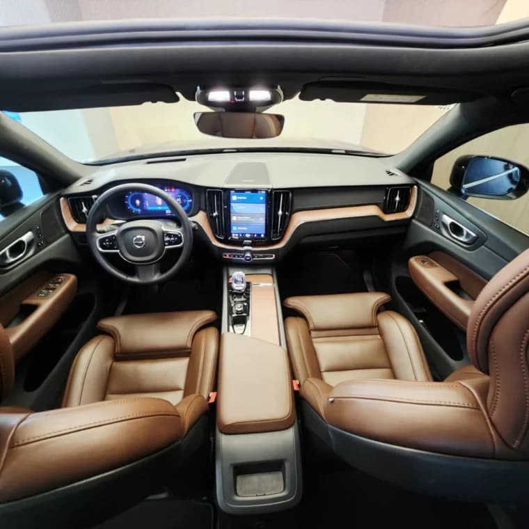 Volvo XC60 2.0 T8 RECHARGE ULTIMATE AWD GEARTRONIC 2024 Híbrido - Picture 6