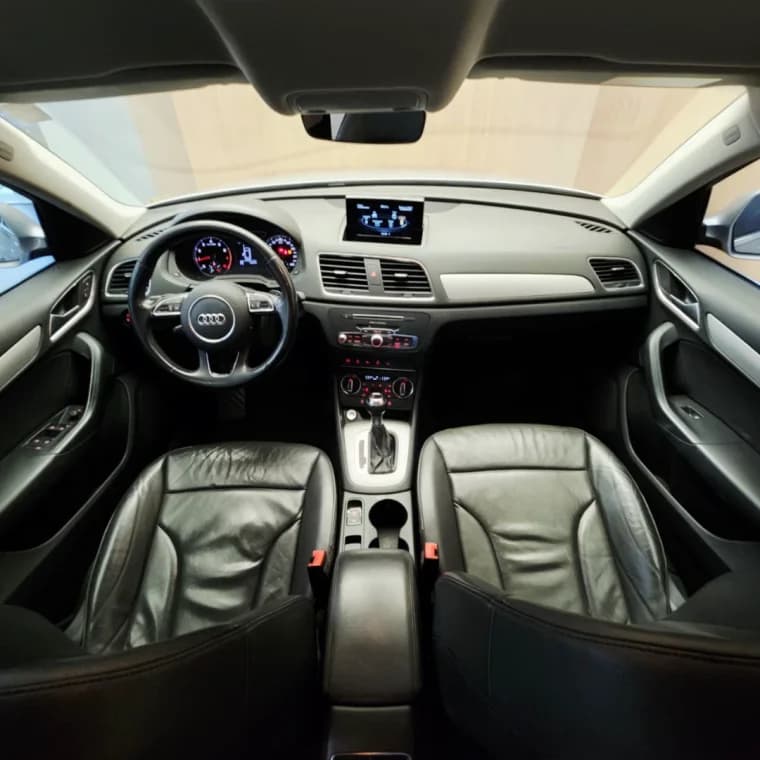 Audi Q3 1.4 TFSI AMBIENTE FLEX 4P S TRONIC 2018 Gasolina - Picture 6