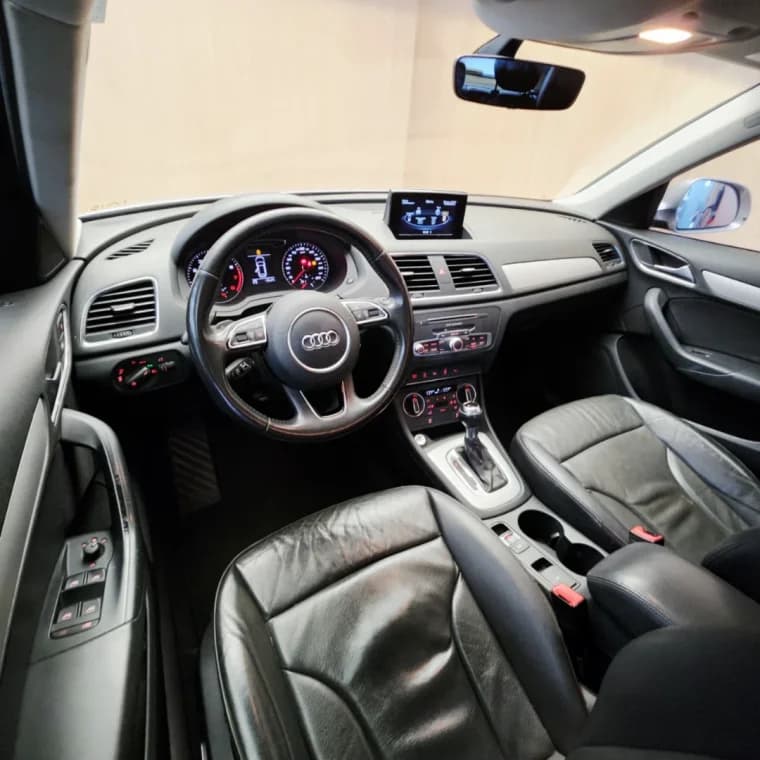 Audi Q3 1.4 TFSI AMBIENTE FLEX 4P S TRONIC 2018 Gasolina - Picture 7