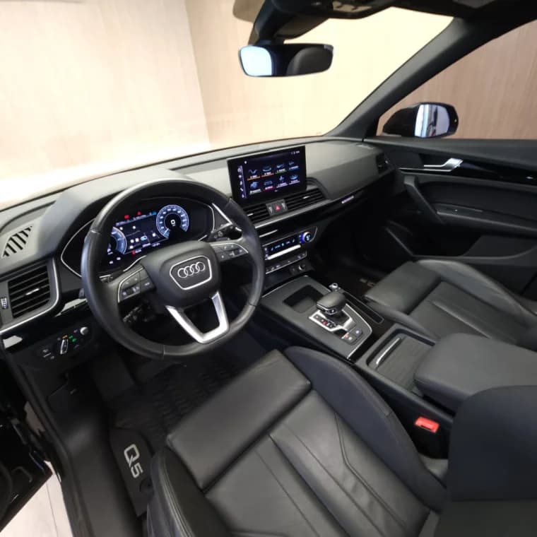 Audi Q5 2.0 55 TFSIE PHEV PERFORMANCE BLACK QUATTRO S TRONIC 2023 Híbrido - Picture 8