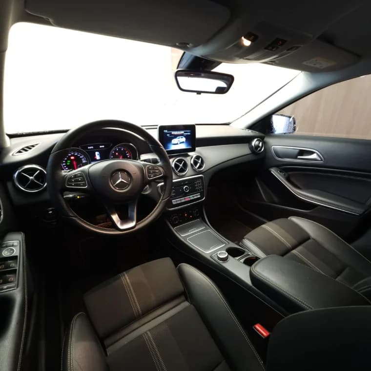 Mercedes-Benz GLA 200 1.6 CGI FLEX ADVANCE 7G-DCT 2018 Flex - Picture 7