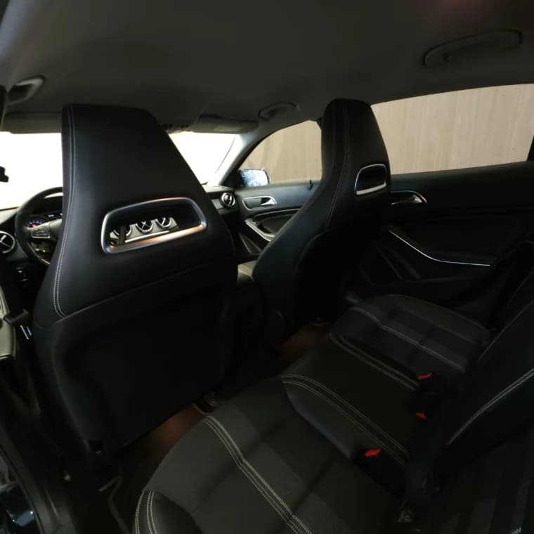 Mercedes-Benz GLA 200 1.6 CGI FLEX ADVANCE 7G-DCT 2018 Flex - Picture 8