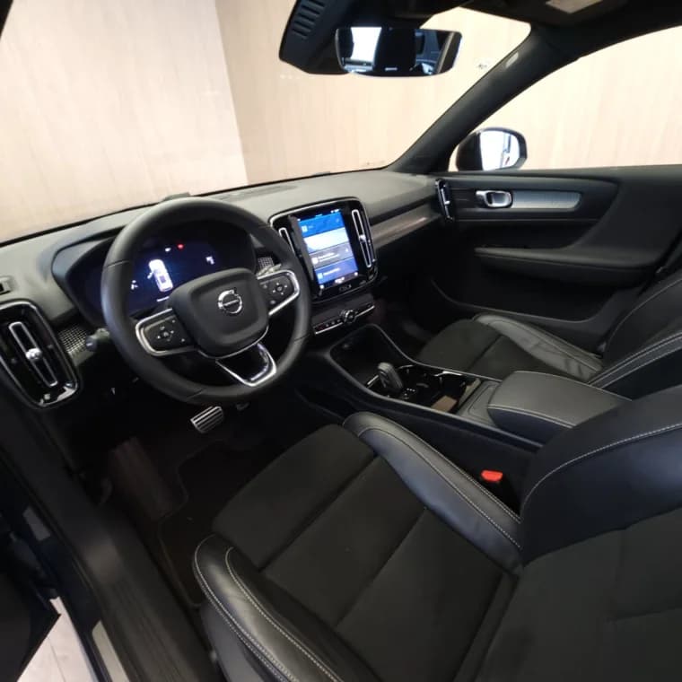 Volvo XC40 P8 RECHARGE ELECTRIC BEV PURE AWD 2022 Elétrico - Picture 4