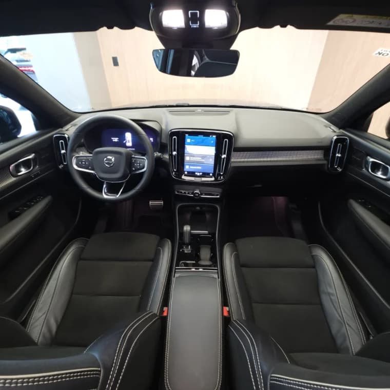 Volvo XC40 P8 RECHARGE ELECTRIC BEV PURE AWD 2022 Elétrico - Picture 6