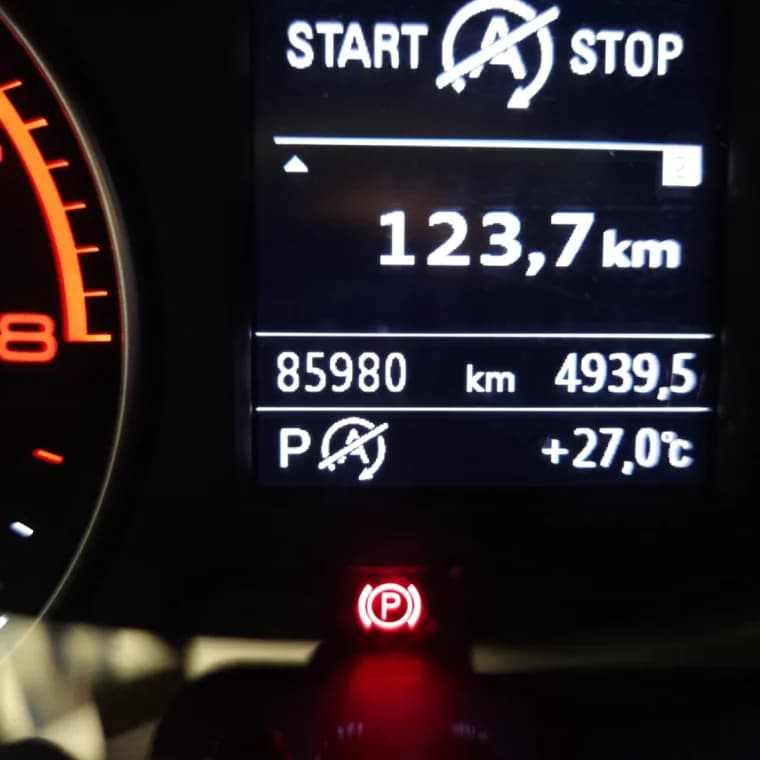 Audi A3 1.4 TFSI FLEX SEDAN PRESTIGE PLUS 25 ANOS TIPTRONIC 2019 Flex - Picture 5