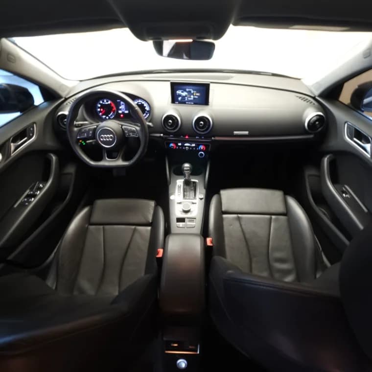 Audi A3 1.4 TFSI FLEX SEDAN PRESTIGE PLUS 25 ANOS TIPTRONIC 2019 Flex - Picture 9