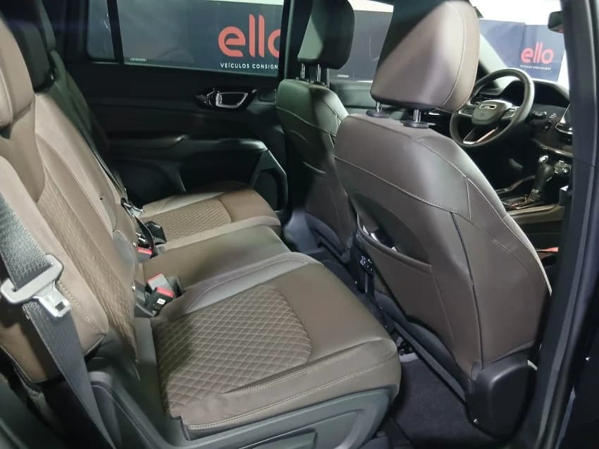 JEEP COMMANDER 1.3 T270 TURBO FLEX OVERLAND AT6 2024 Flex - Picture 14