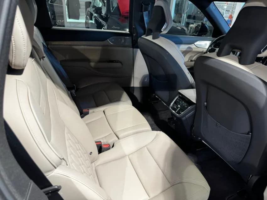 Volvo EX90 P8 RECHARGE TWIN ELECTRIC PERFORMANCE ULTRA AWD 2025 Elétrico - Picture 15