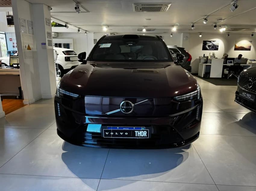 Volvo EX90 P8 RECHARGE TWIN ELECTRIC PERFORMANCE ULTRA AWD 2025 Elétrico - Picture 2