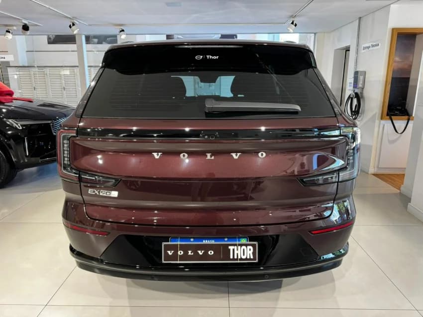 Volvo EX90 P8 RECHARGE TWIN ELECTRIC PERFORMANCE ULTRA AWD 2025 Elétrico - Picture 5