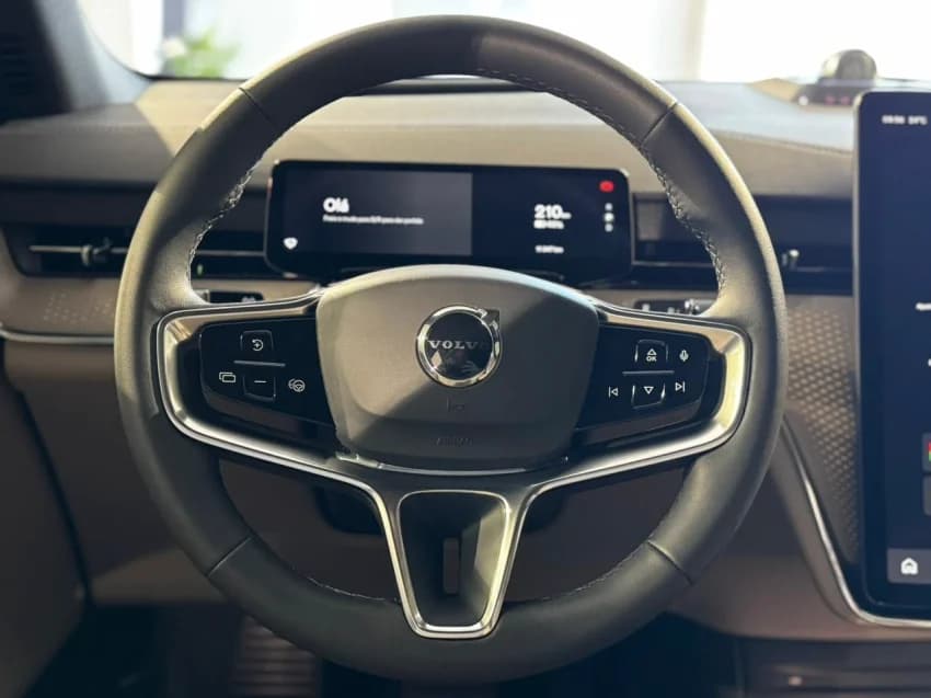 Volvo EX90 P8 RECHARGE TWIN ELECTRIC PERFORMANCE ULTRA AWD 2025 Elétrico - Picture 9