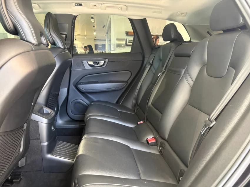 Volvo XC60 2.0 T8 HYBRID MOMENTUM AWD GEARTRONIC 2021 Híbrido - Picture 10