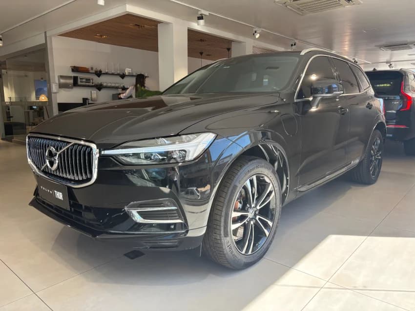 Volvo XC60 2.0 T8 HYBRID MOMENTUM AWD GEARTRONIC 2021 Híbrido - Picture 3