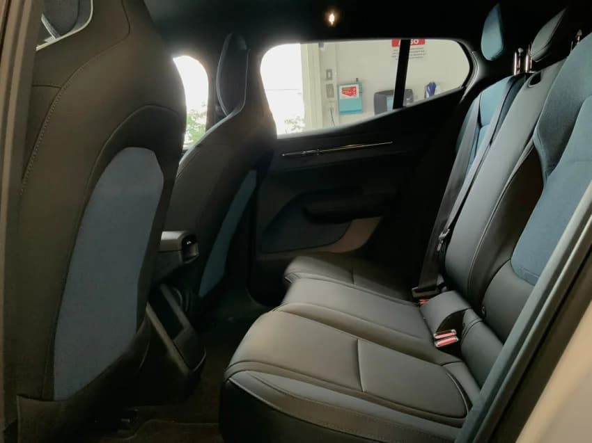 Volvo EX30 51 KW ELÉTRICO CORE 2024 Elétrico - Picture 10