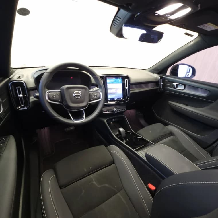 Volvo XC40 P8 RECHARGE TWIN ELECTRIC ULTIMATE AWD 2023 Elétrico - Picture 7