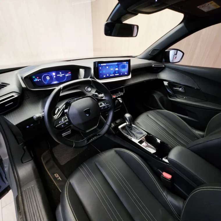 Peugeot 2008 1.0 TURBO 200 FLEX GT CVT 2025 Flex - Picture 7
