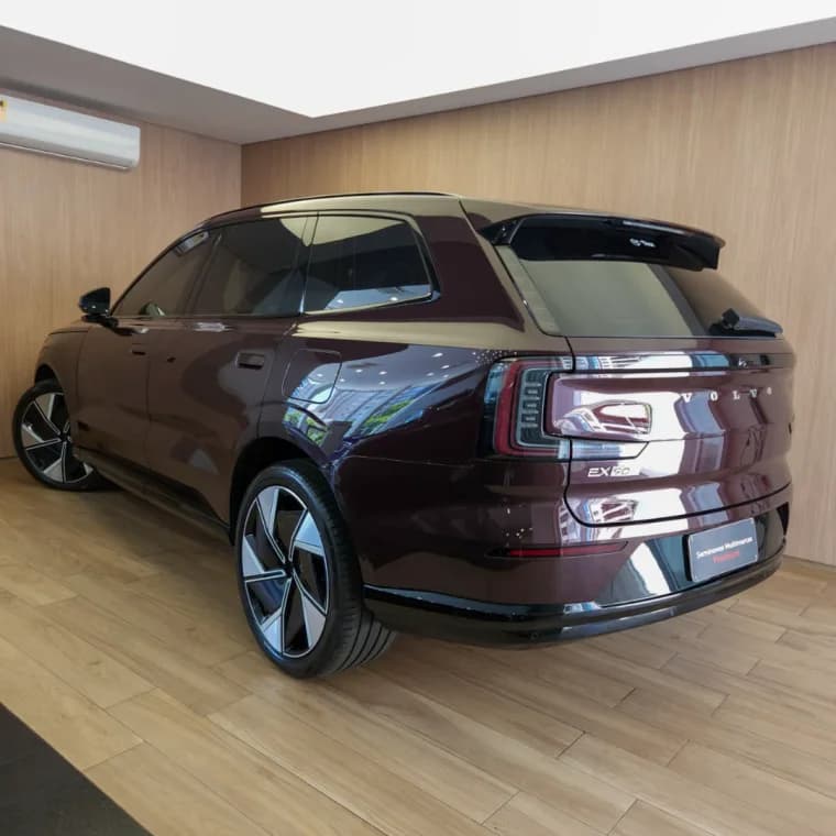 Volvo EX90 P8 RECHARGE TWIN ELECTRIC PERFORMANCE ULTRA AWD 2025 Elétrico - Picture 3