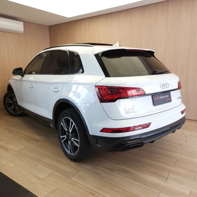 Audi Q5 2.0 55 TFSIE PHEV PERFORMANCE BLACK QUATTRO S TRONIC 2023 Híbrido - Picture 4