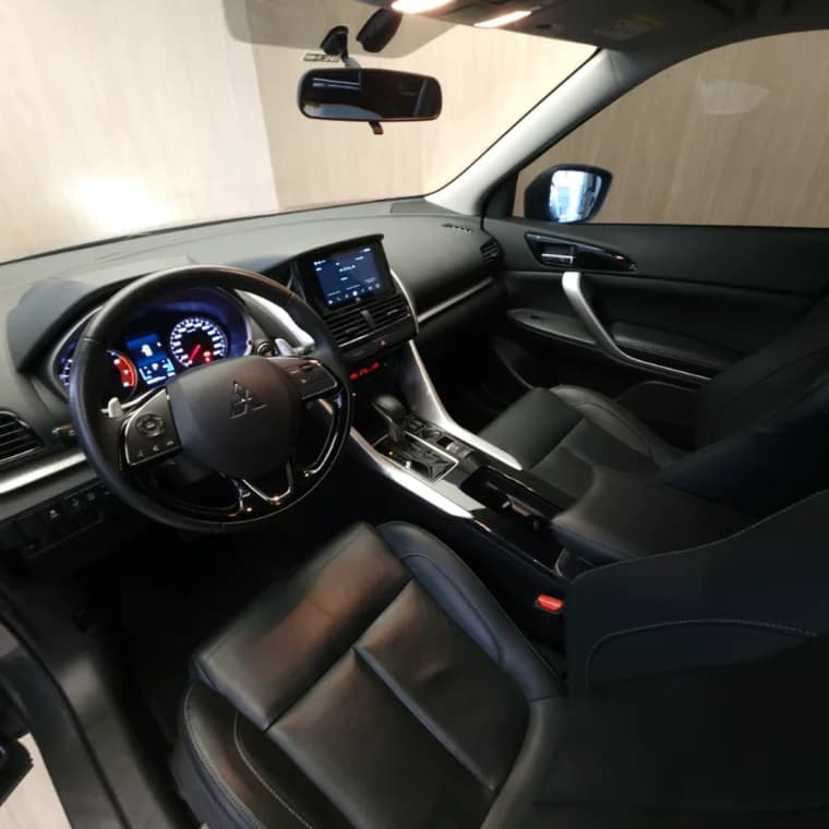 Mitsubishi ECLIPSE CROSS 1.5 MIVEC TURBO GASOLINA HPE CVT 2023 Gasolina - Picture 4