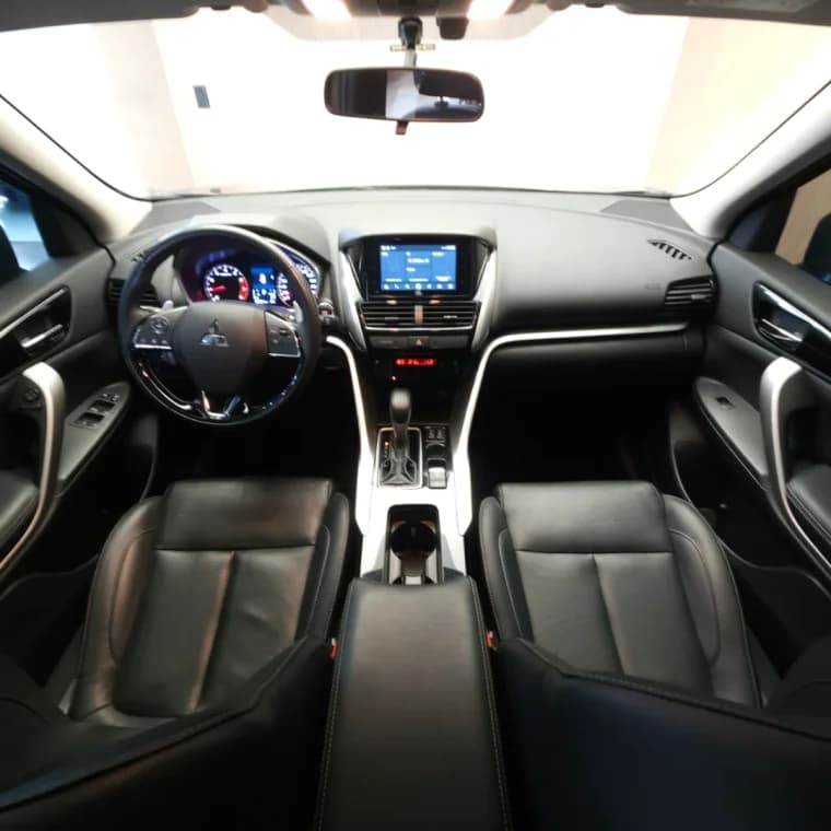 Mitsubishi ECLIPSE CROSS 1.5 MIVEC TURBO GASOLINA HPE CVT 2023 Gasolina - Picture 6