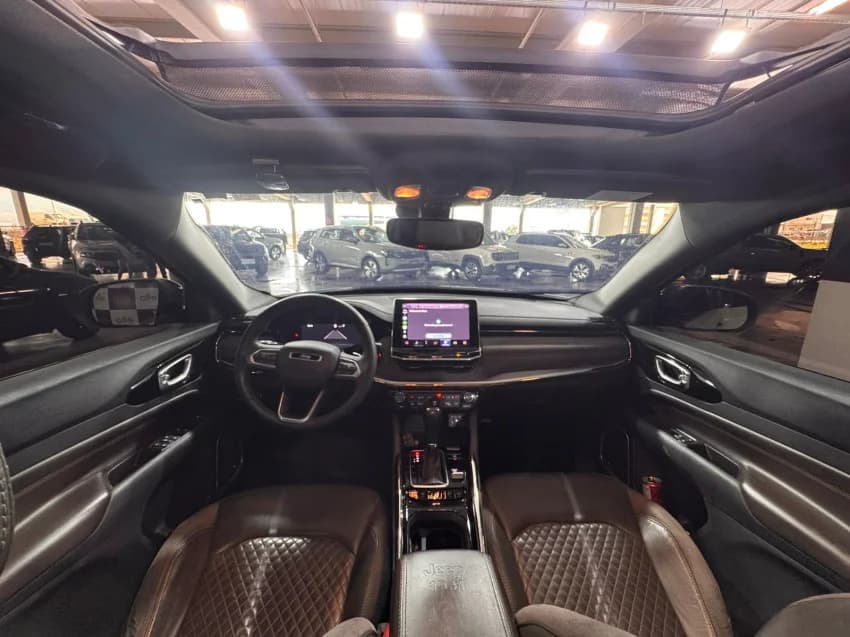 JEEP COMMANDER 2.0 TD380 TURBO DIESEL OVERLAND AT9 2023 Diesel - Picture 8