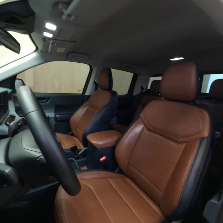 Ford MAVERICK 2.5 HYBRID LARIAT e-CVT 2024 Híbrido - Foto 5