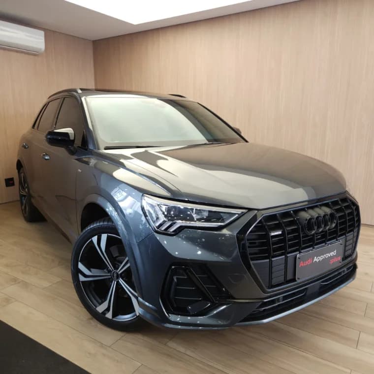 Audi Q3 2.0 40 TFSI GASOLINA PERFORMANCE BLACK PLUS QUATTRO TIPTRONIC 2024 Gasolina - Picture 1