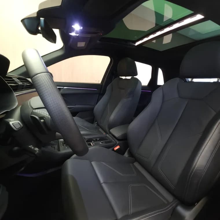 Audi Q3 2.0 40 TFSI GASOLINA PERFORMANCE BLACK PLUS QUATTRO TIPTRONIC 2024 Gasolina - Picture 5