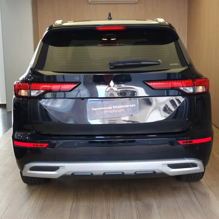 Mitsubishi OUTLANDER 2.4 PHEV SIGNATURE S-AWC DHT 2026 Híbrido - Picture 10