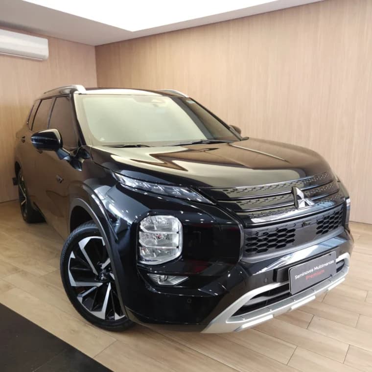 Mitsubishi OUTLANDER 2.4 PHEV SIGNATURE S-AWC DHT 2026 Híbrido - Picture 1
