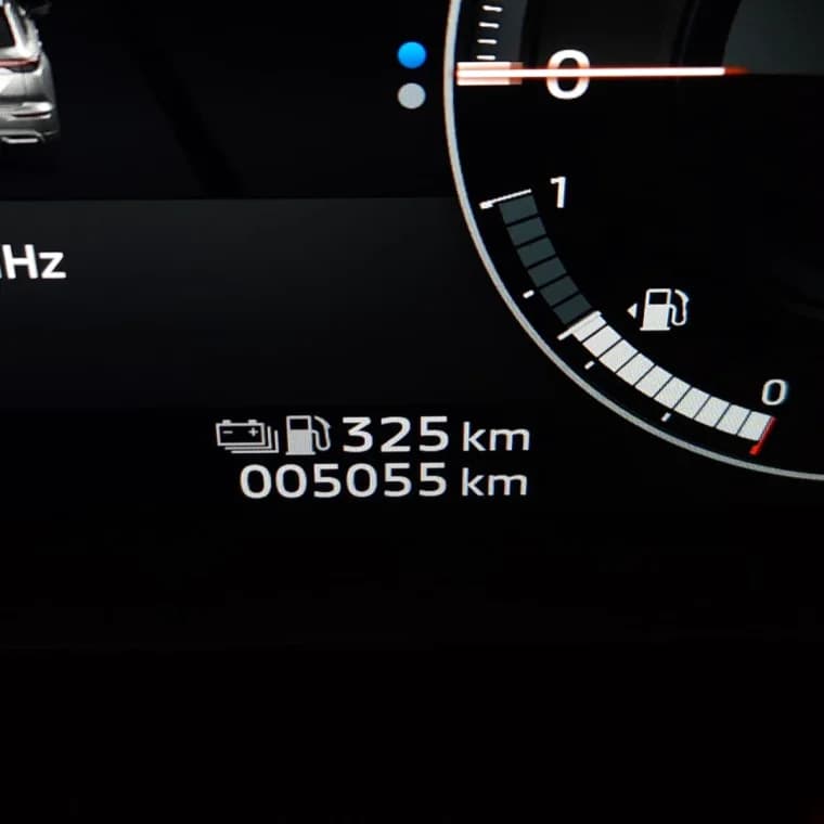 Mitsubishi OUTLANDER 2.4 PHEV SIGNATURE S-AWC DHT 2026 Híbrido - Picture 3