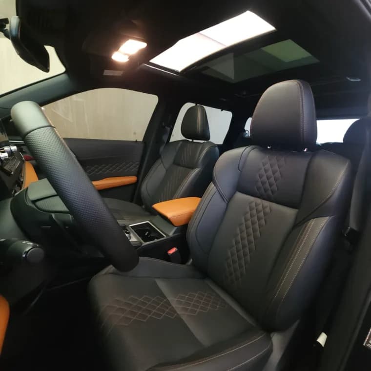 Mitsubishi OUTLANDER 2.4 PHEV SIGNATURE S-AWC DHT 2026 Híbrido - Picture 5