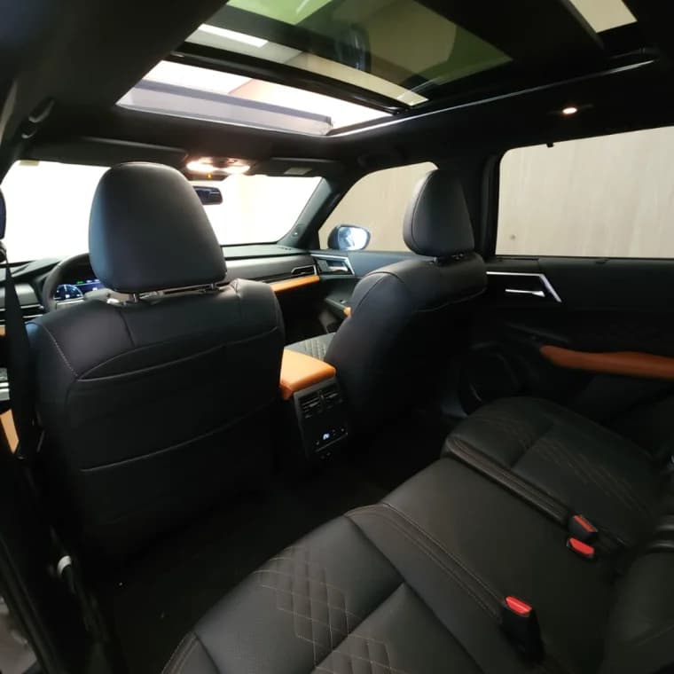 Mitsubishi OUTLANDER 2.4 PHEV SIGNATURE S-AWC DHT 2026 Híbrido - Picture 8