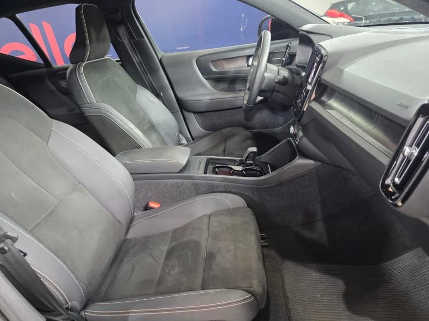 Volvo XC40 P6 RECHARGE ELECTRIC PLUS 2023 Elétrico - Picture 11