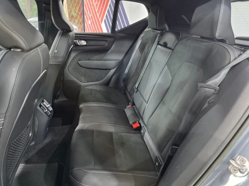 Volvo XC40 P6 RECHARGE ELECTRIC PLUS 2023 Elétrico - Picture 12