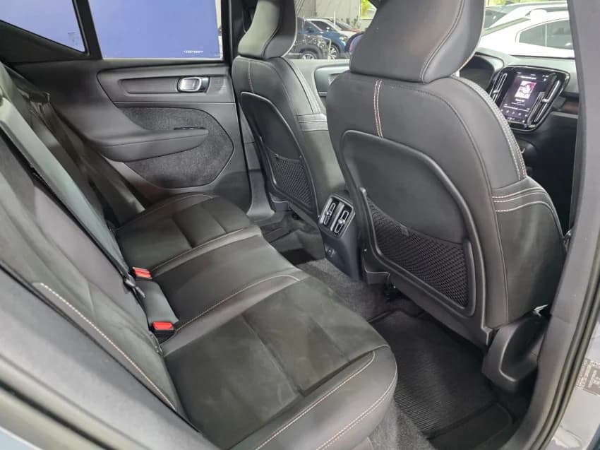 Volvo XC40 P6 RECHARGE ELECTRIC PLUS 2023 Elétrico - Picture 14