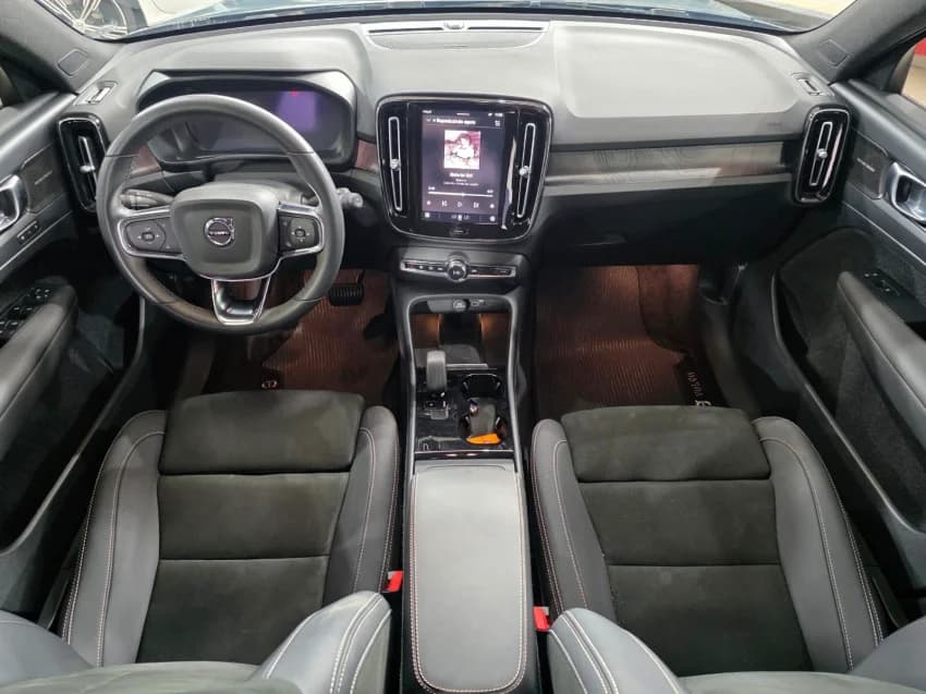Volvo XC40 P6 RECHARGE ELECTRIC PLUS 2023 Elétrico - Picture 17