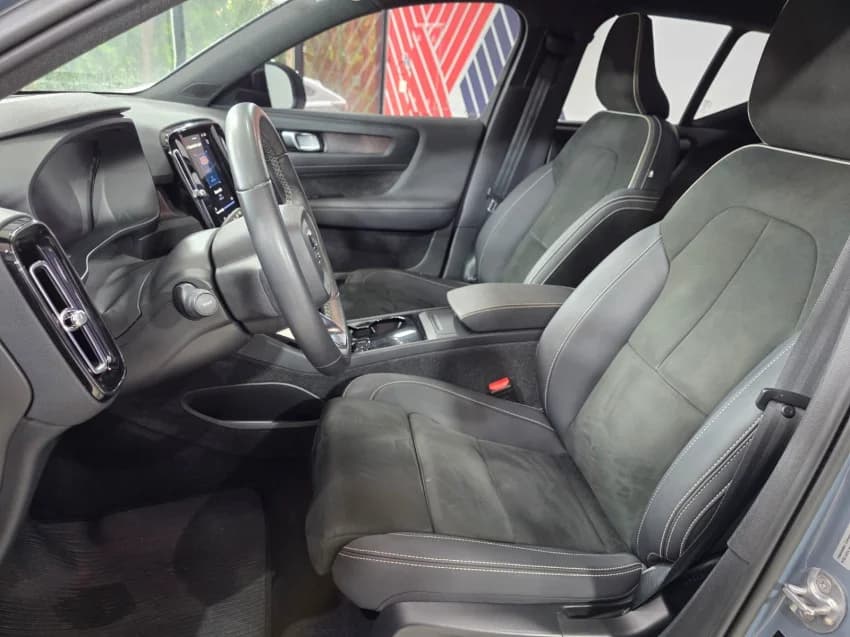 Volvo XC40 P6 RECHARGE ELECTRIC PLUS 2023 Elétrico - Picture 18