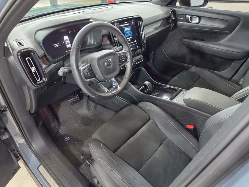 Volvo XC40 P6 RECHARGE ELECTRIC PLUS 2023 Elétrico - Picture 19