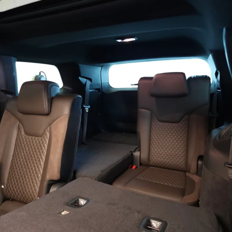 JEEP COMMANDER 2.0 TD380 TURBO DIESEL OVERLAND AT9 2023 Diesel - Picture 11