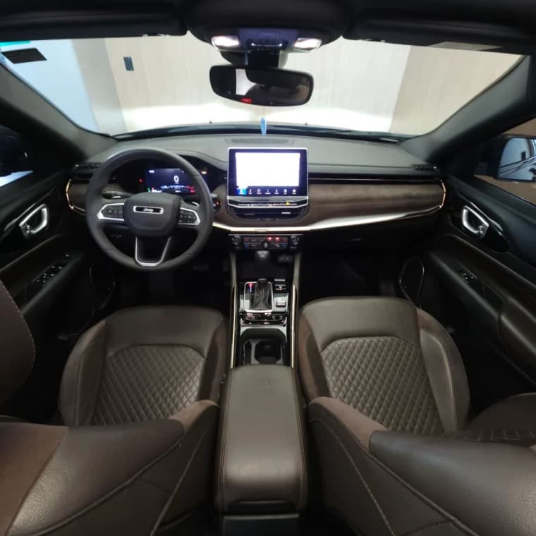 JEEP COMMANDER 2.0 TD380 TURBO DIESEL OVERLAND AT9 2023 Diesel - Picture 5