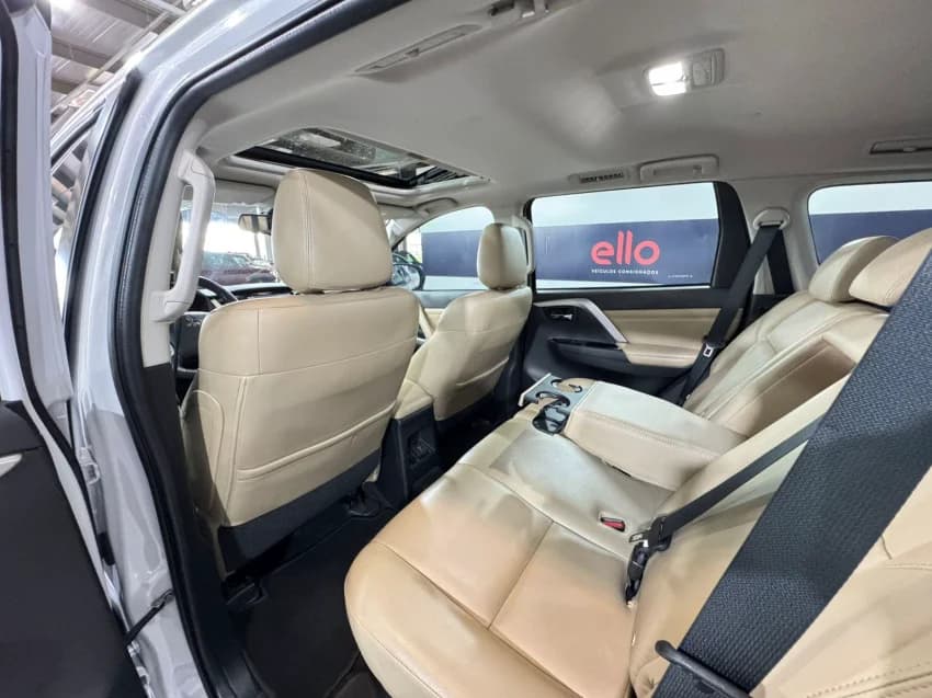 Mitsubishi PAJERO SPORT 2.4 16V MIVEC TURBO DIESEL HPE-S AWD AUTOMÁTICO 2023 Diesel - Picture 10