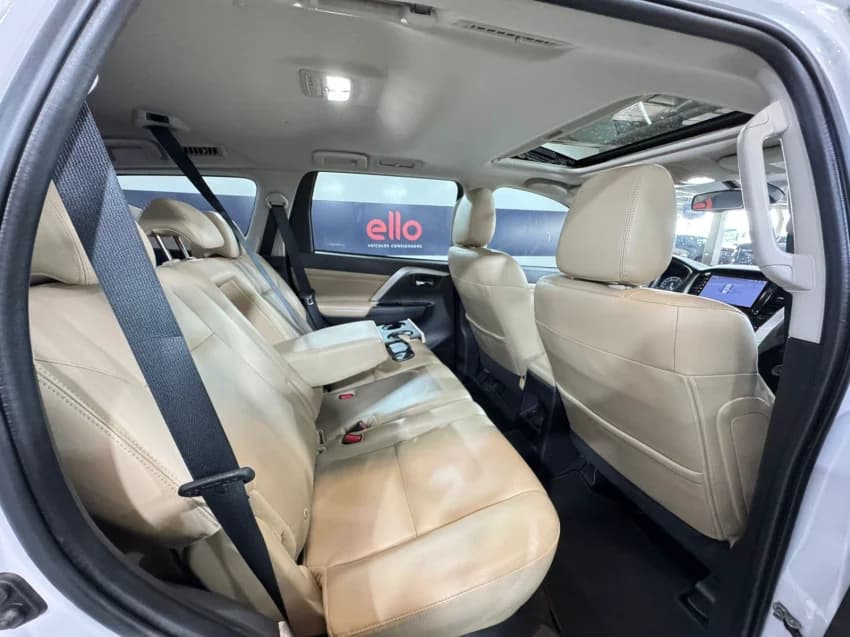 Mitsubishi PAJERO SPORT 2.4 16V MIVEC TURBO DIESEL HPE-S AWD AUTOMÁTICO 2023 Diesel - Picture 11